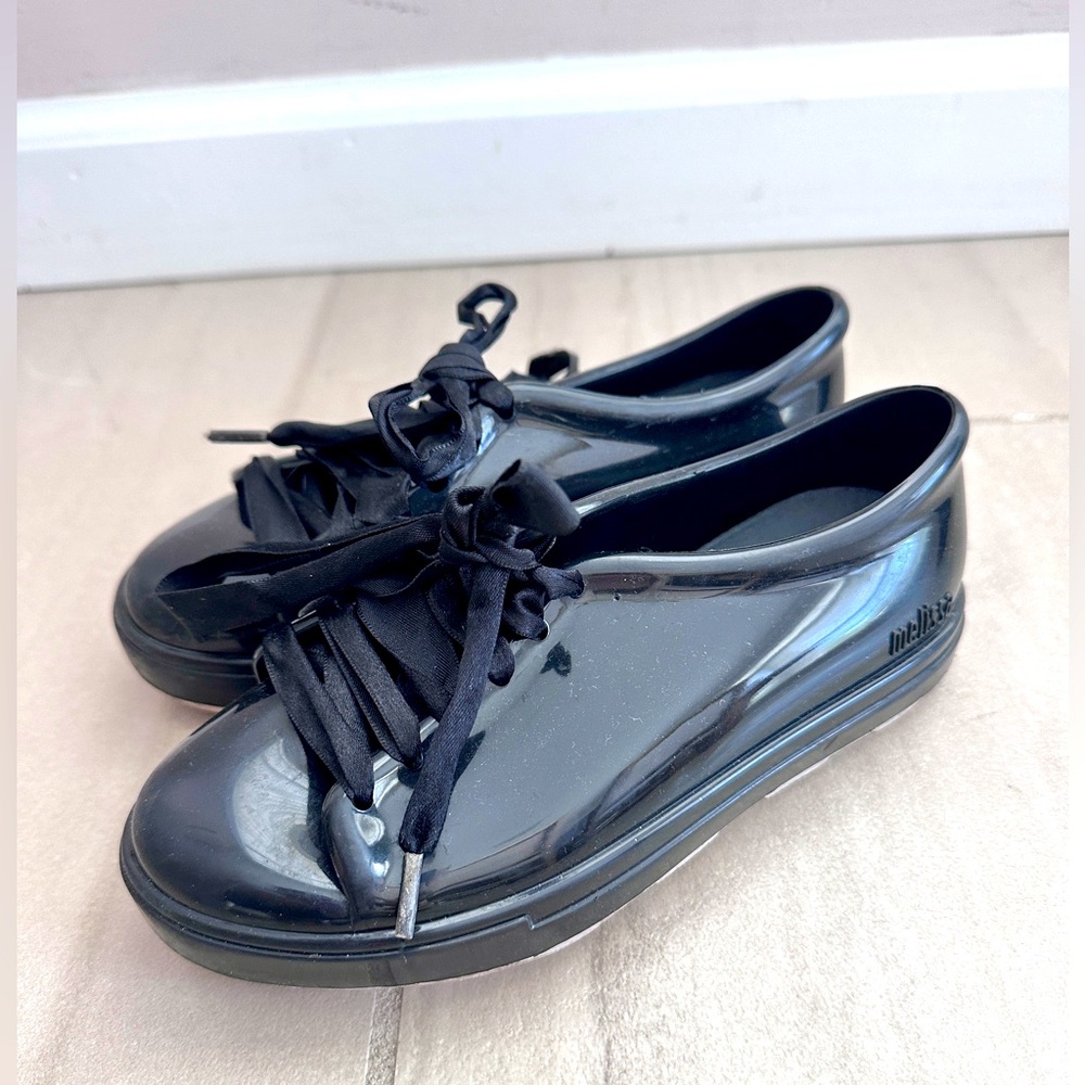 Great condition Mel dreamed by Melissa Girls Sneakers shoes Black Size 13